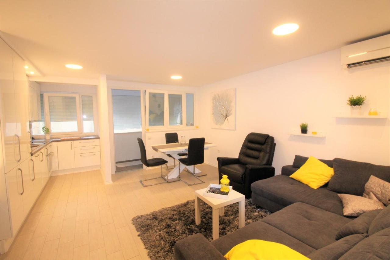 Apartment Pia Šibenik Exteriör bild