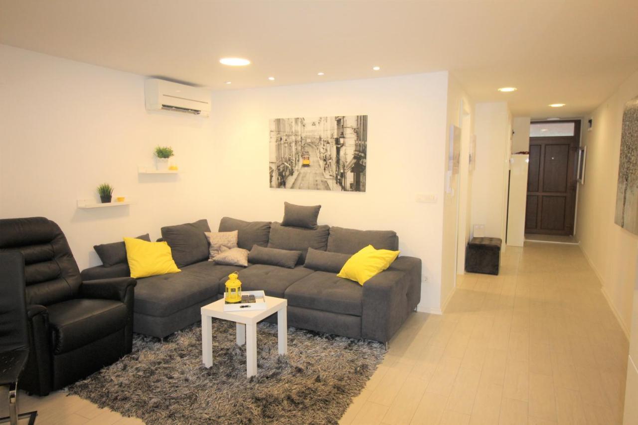 Apartment Pia Šibenik Exteriör bild