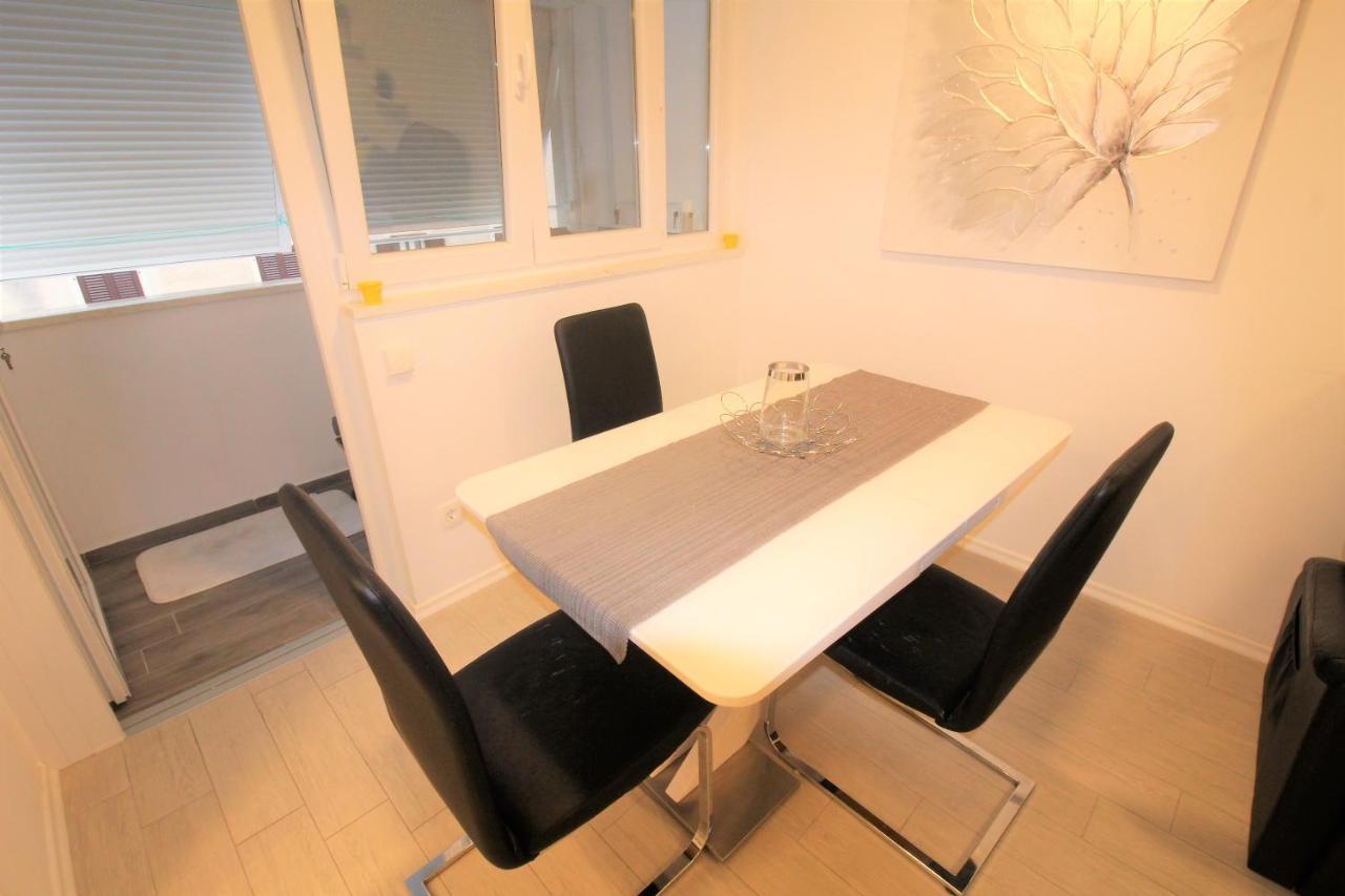 Apartment Pia Šibenik Exteriör bild