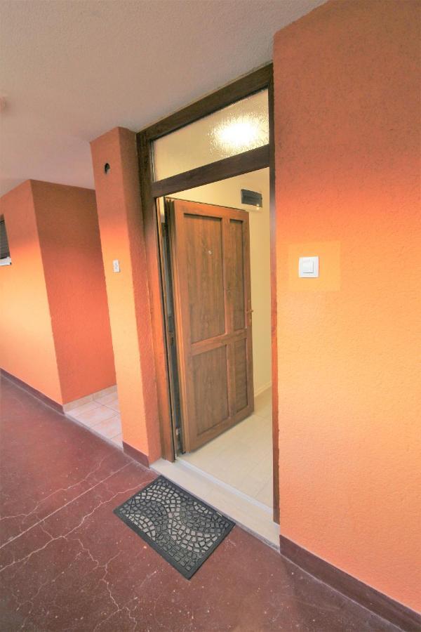 Apartment Pia Šibenik Exteriör bild